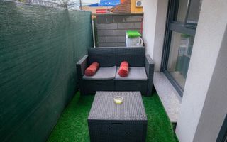 VAND 1/2 CLADIRE CU 6 APARTAMENTE - Poză 10