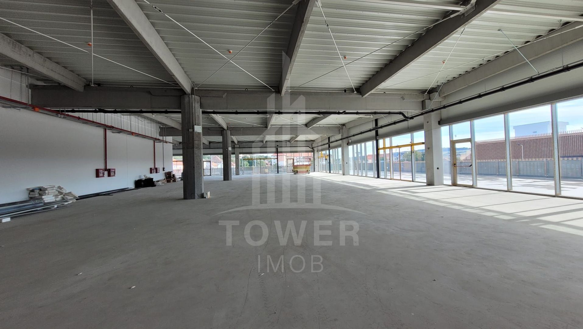 Spațiu comercial de închiriat – 1.200 mp + terasă 350 mp – Cisnădie - Poză 5