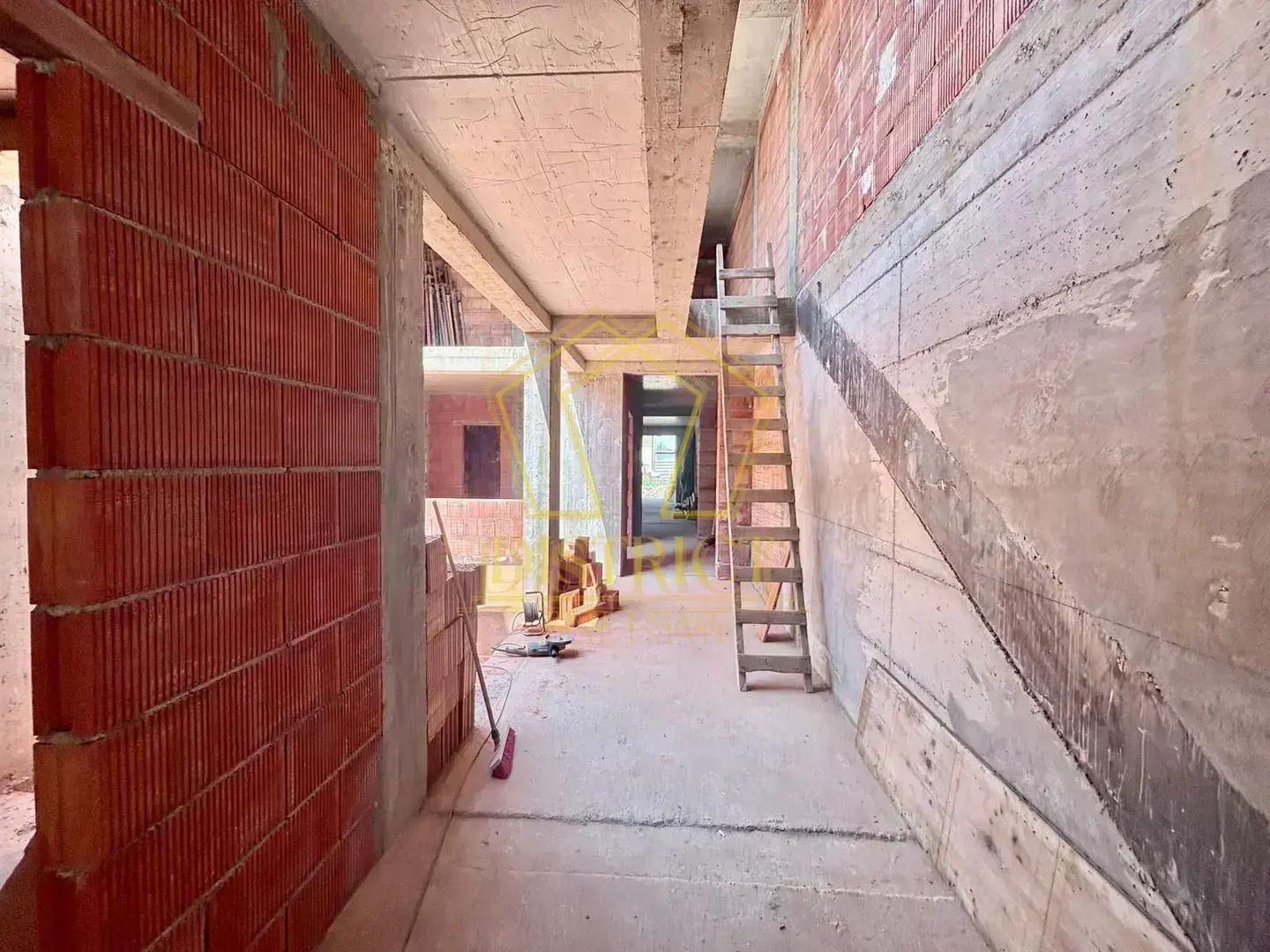 Casa cuplata cu 5 camere, proiect premium | Ronat - Poză 6