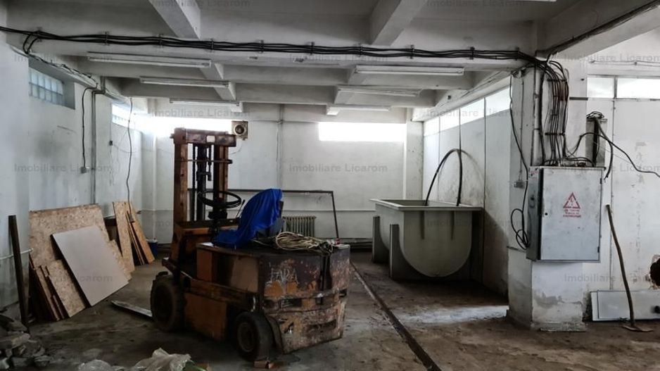 Cladire P+2E+M pretabila firma sau Recompartimentare - Poză 8