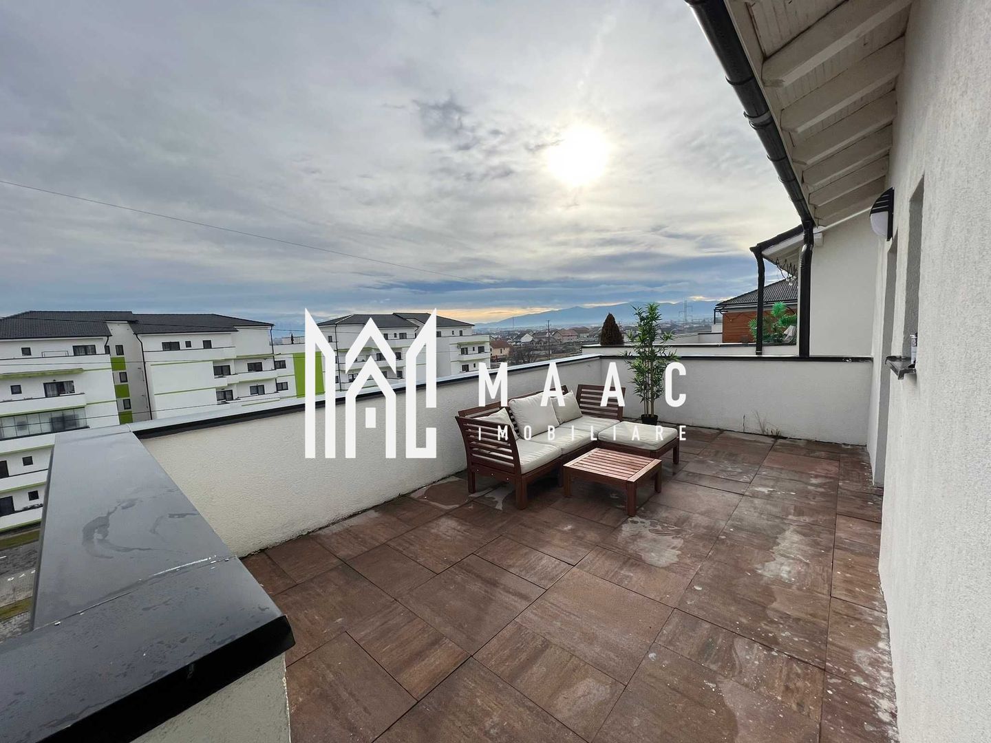 Apartament 2 camere | 2 locuri de parcare | Tineretului - Poză 3