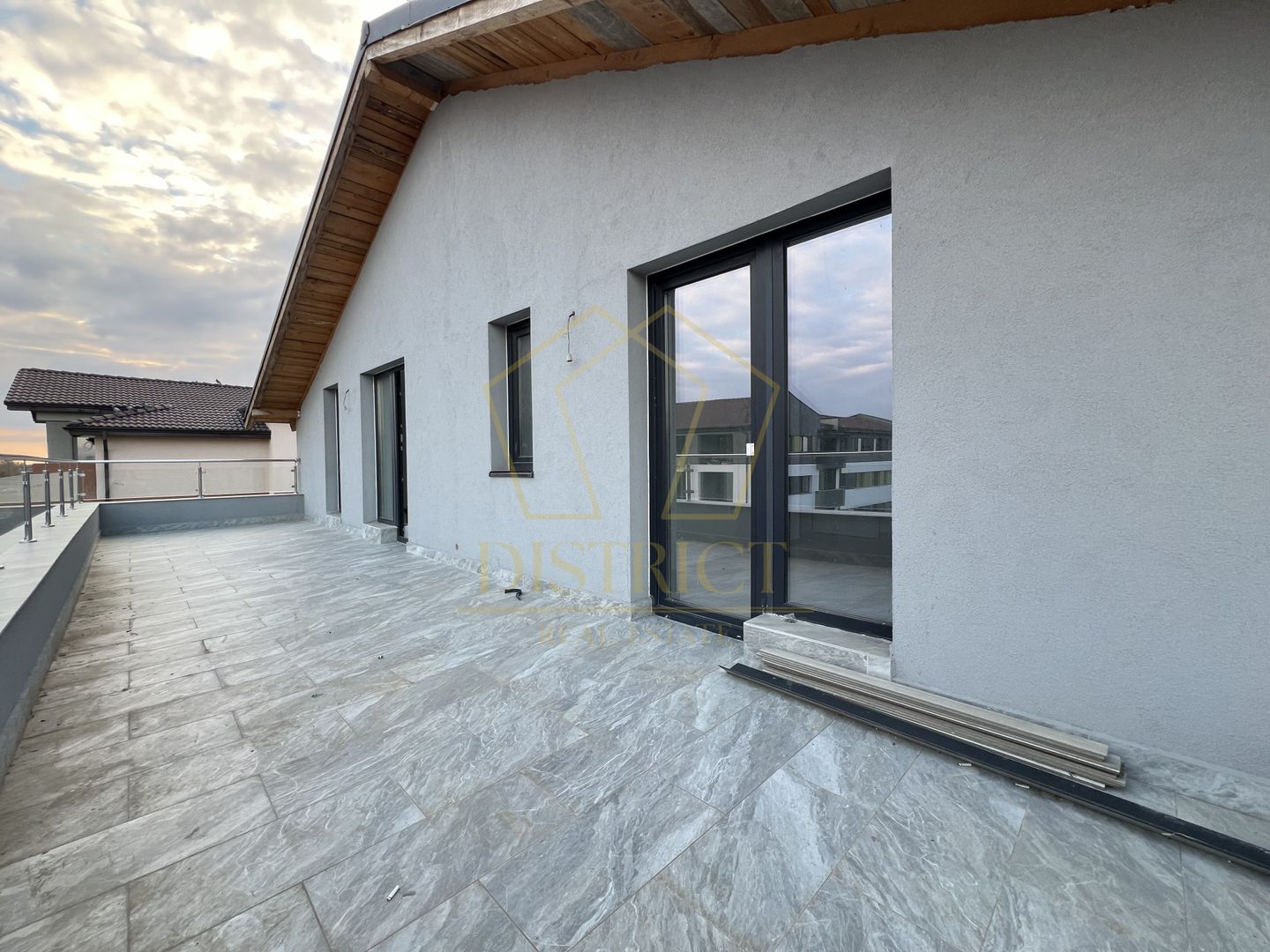 Penthouse cu 3 camere si terasa de 27mp | zona Neptun | Giroc - Poză 2