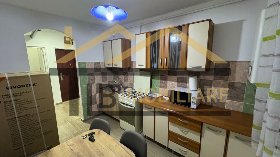 Apartament de 2 camere, 60 mp, decomandat, Zona 7 Noiembrie - Poză 5