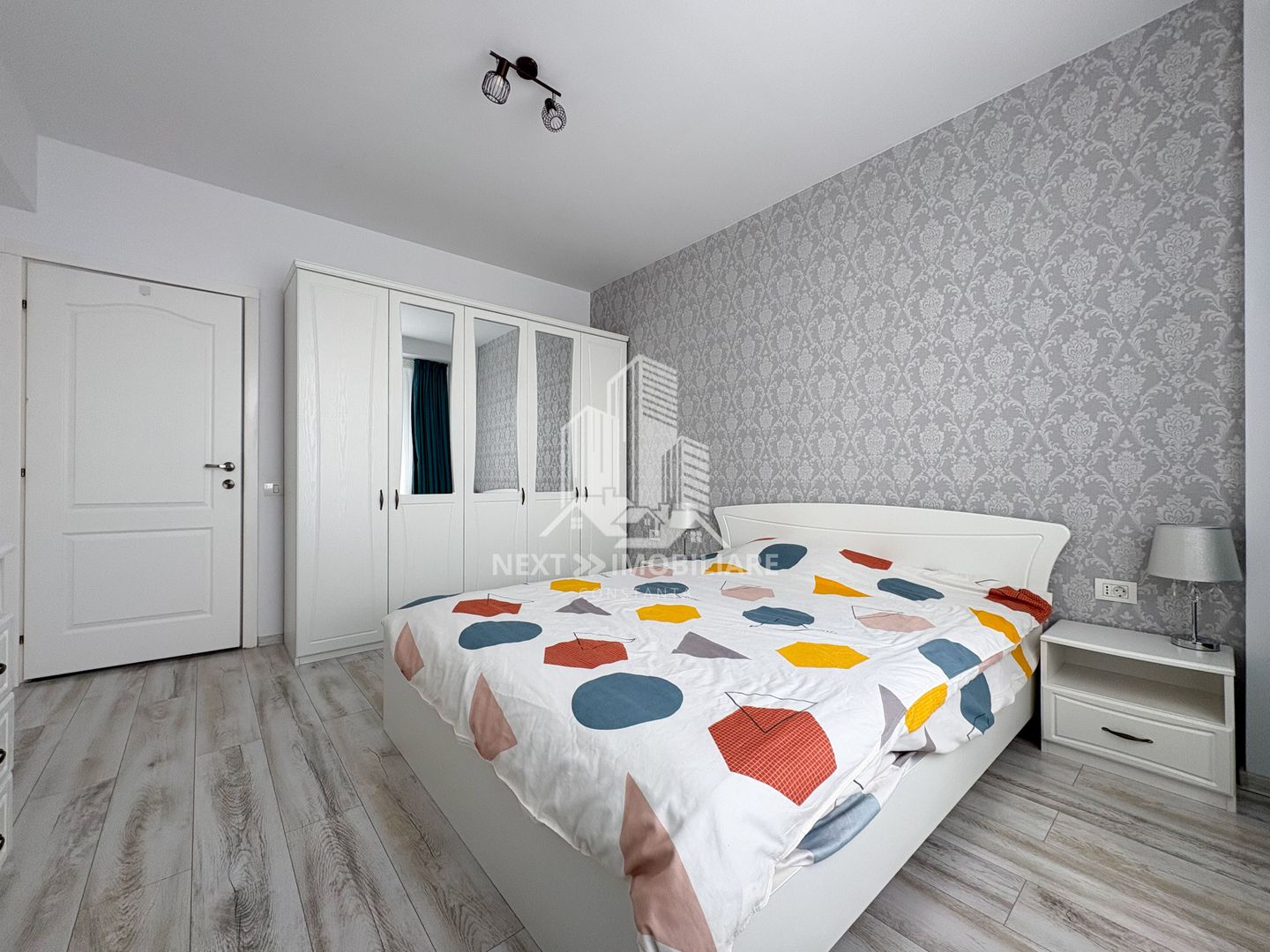Apartament 2 camere,  vedere la mare+ Loc de parcare - Poză 11