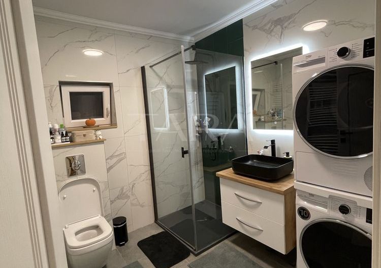 Apartament modern cu pod generos și dotări complete. - Poză 6