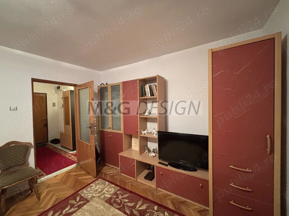 Apartament 3 camere zona Aradului parter cu balcon - Poză 1