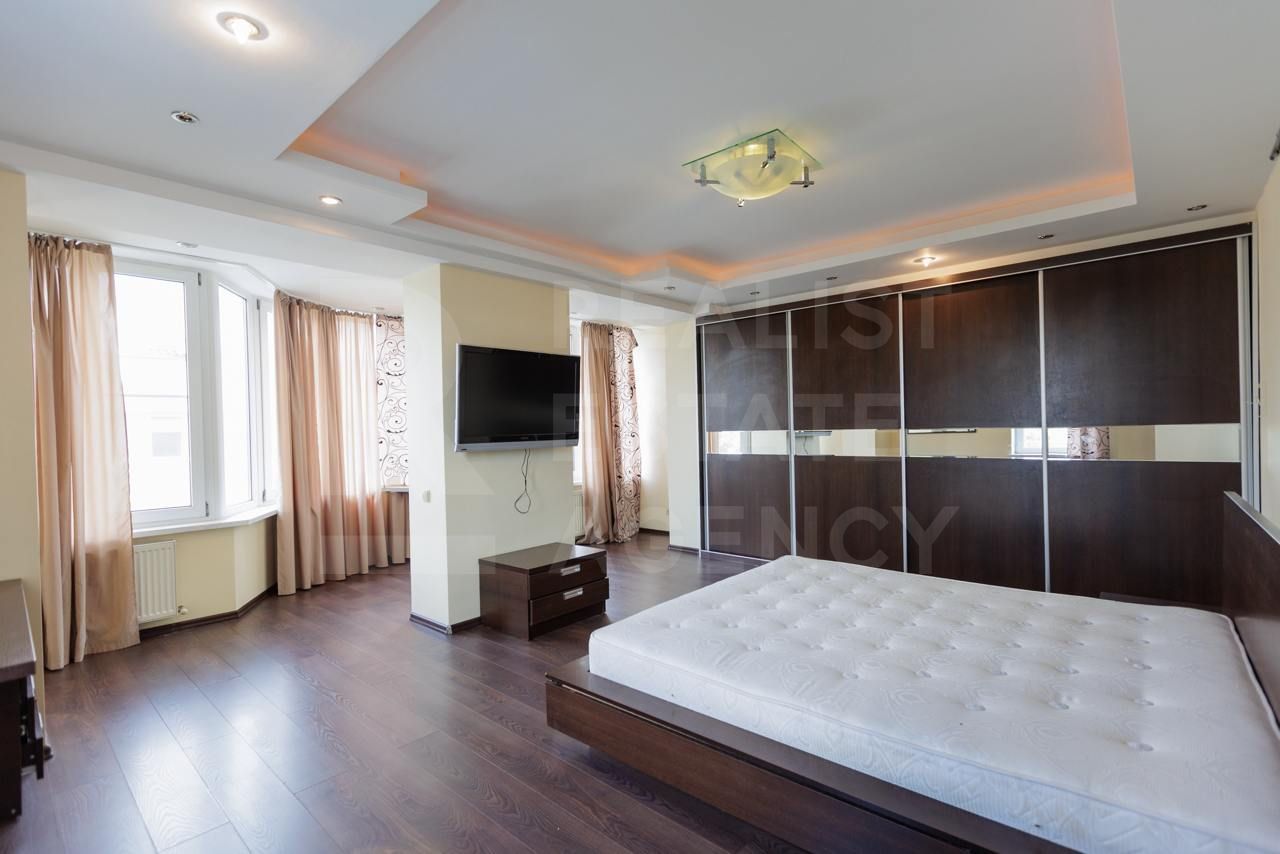 Vânzare, 3 dormitoare + living, str. Vasile Alexandri, Centru - Poză 12