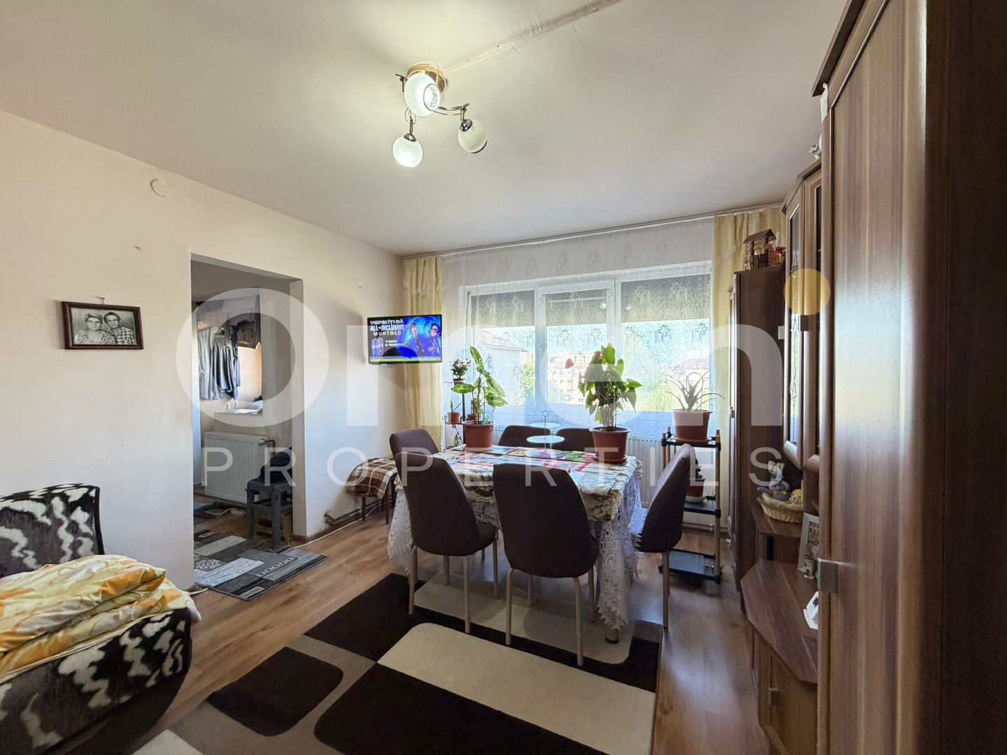 Apartament cu 2 camere de vanzare, zona Cuza Voda - Poză 1