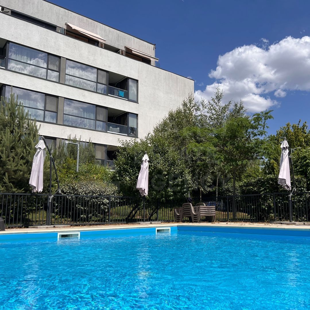 Vânzare, apartament cu 4 camere, zona Bucureștii Noi, București - Poză 1