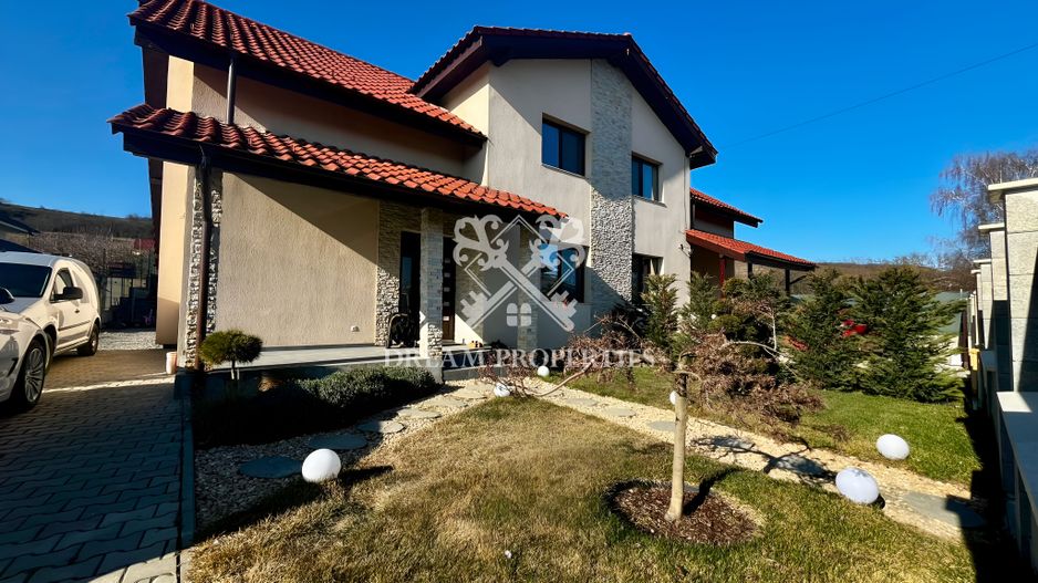 COMISION 0%!Casa cuplata 5 camere 3 bai teren 400, Sub Coasta-Apahida - Poză 1