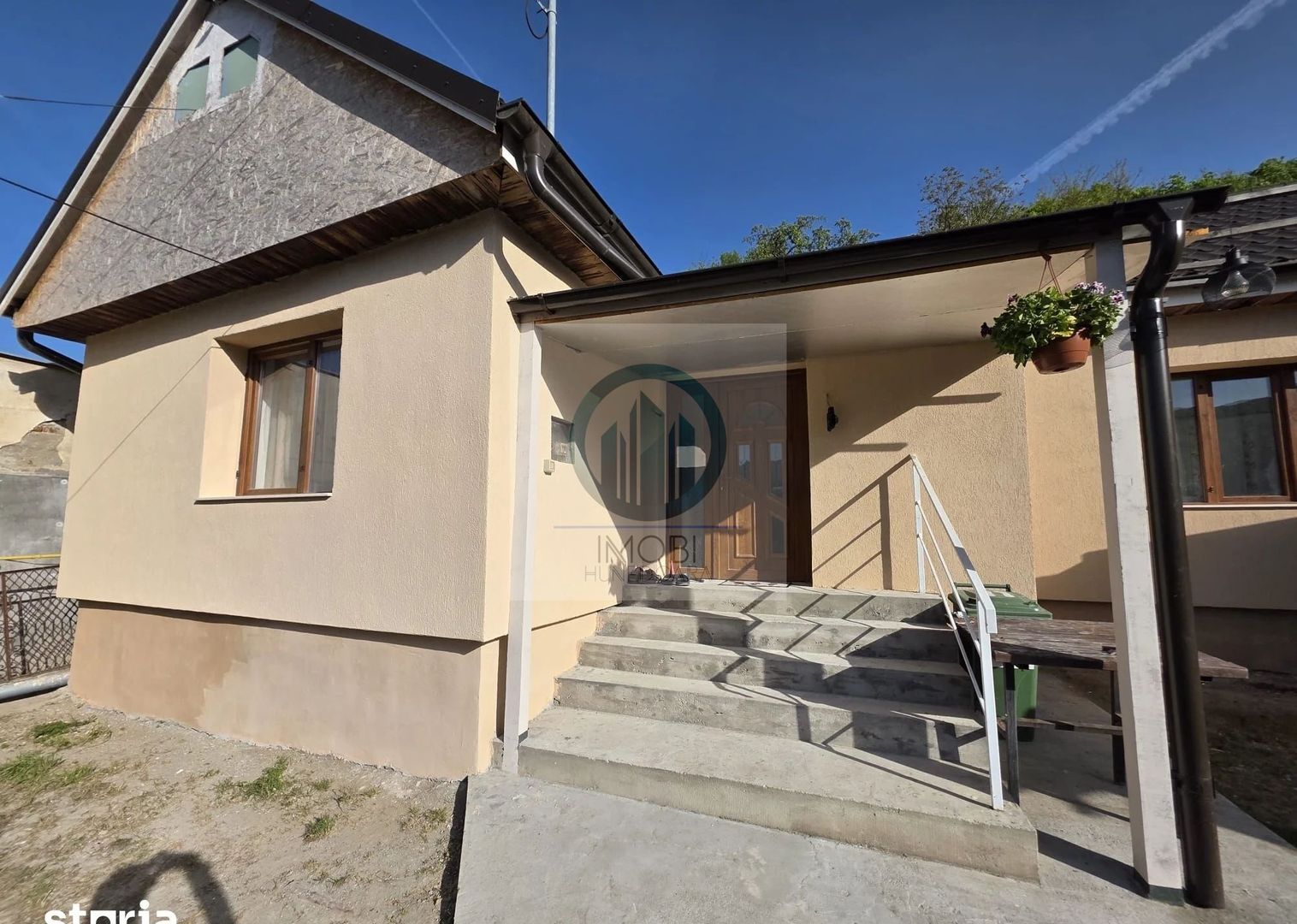 Casa renovata priveliște superba catre Cetatea Devei – Str. Calugareni - Poză 3