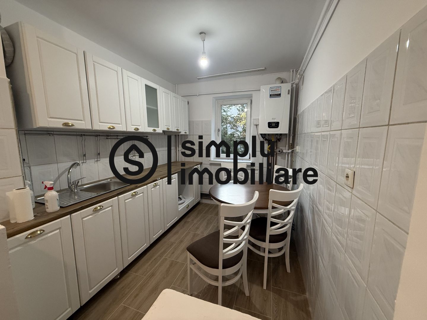 3 camere, et 2, centrala termica, 1 Mai ( Insula ) - 126 000 Euro- - Poză 26