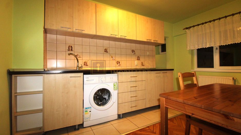 Complex, 4 camere, centrală proprie, aer condiționat - Poză 10