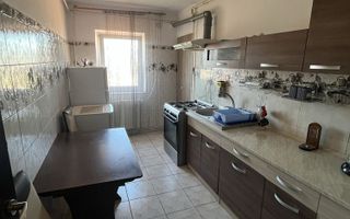 De vânzare apartament 3 camere/ Ghimbav - Poză 4