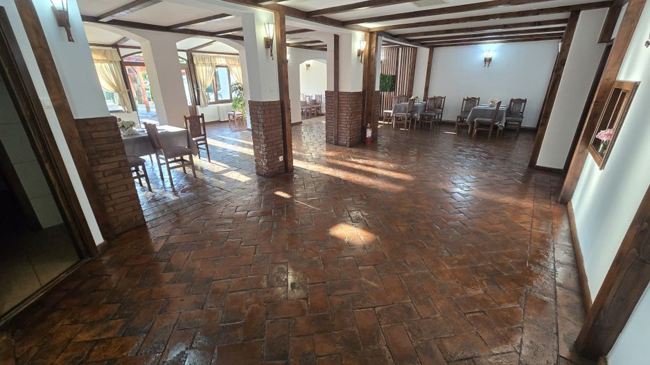 Restaurant 90 persoane+terasă 120 persoane,posibili asociere - Poză 18