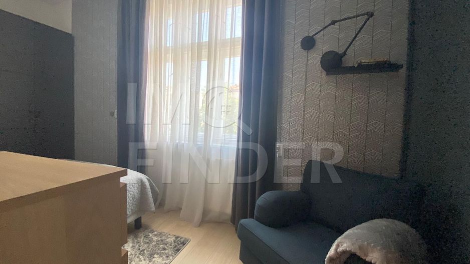 Vanzare 3 camere, in vila, Zona Piata Engels, renovat complet - Poză 7