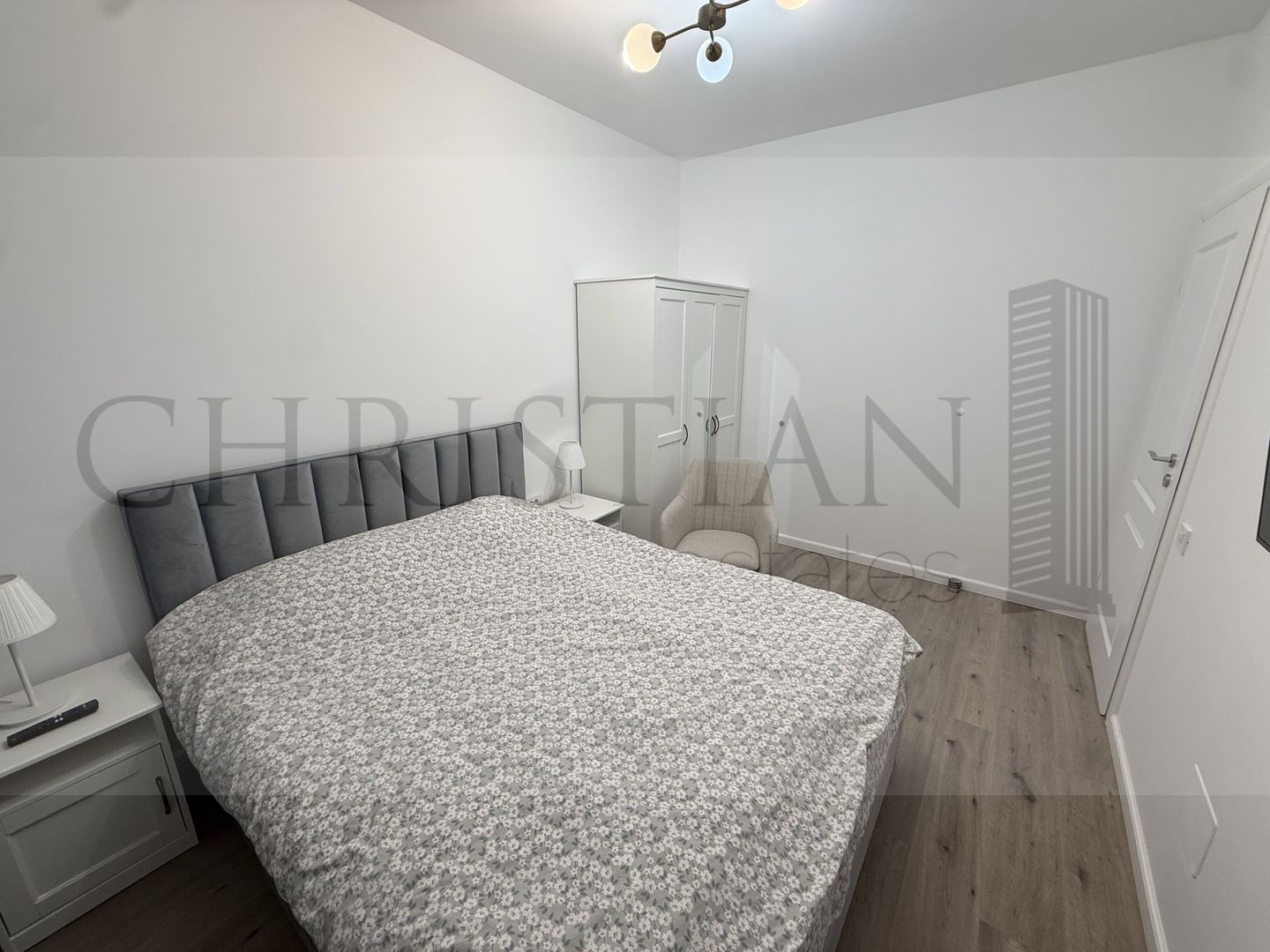 Apartament 2 Camere Exigent Plaza Residence Faza 5 Lujerului + Parcare - Poză 3