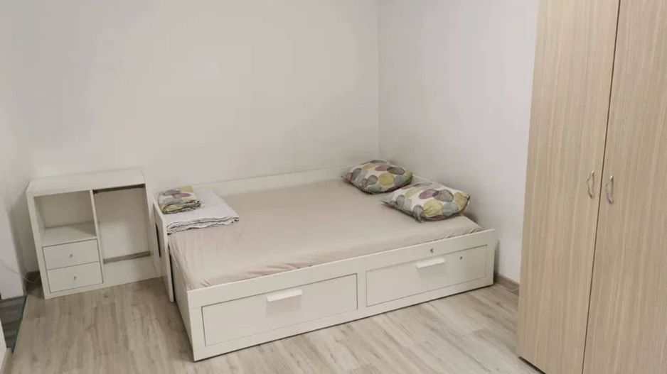 GARSONIERA BUCATARIE INCHISA, BLOC NOU, MOBILAT/UTILAT MODERN, CURAT - Poză 3