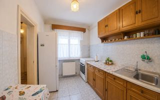 De Vânzare Apt 3 camere Careiului Satu Mare - Poză 4