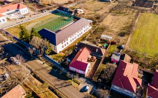 Casă deosebită, în centrul localității Târnova - Poză 11