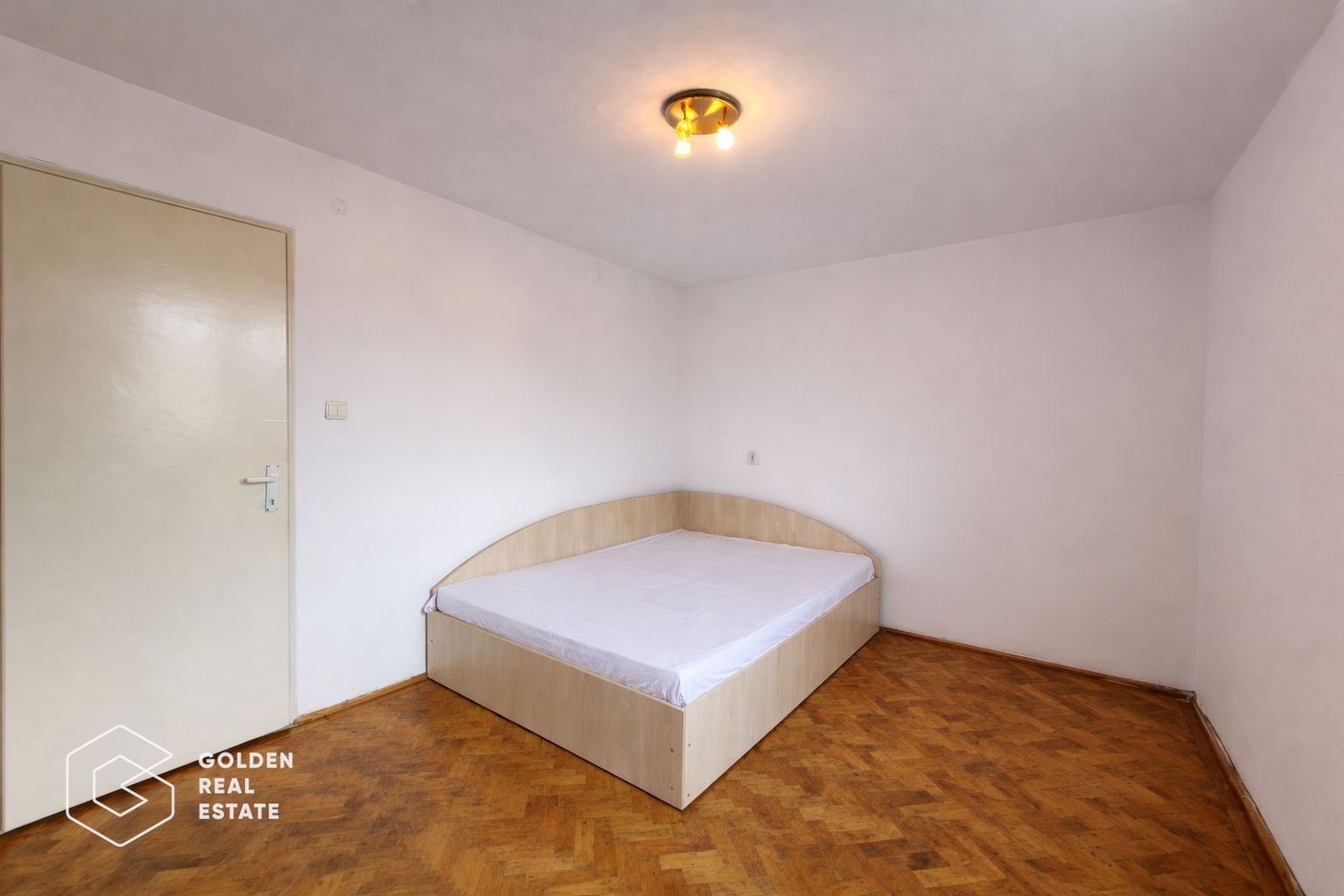 Apartament 3 camere, etaj 3, oras Lipova - Poză 5