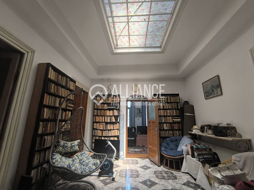 CENTRU VECHI (COD03) - Apartament boem cu terasa si balcon ! - Poză 4