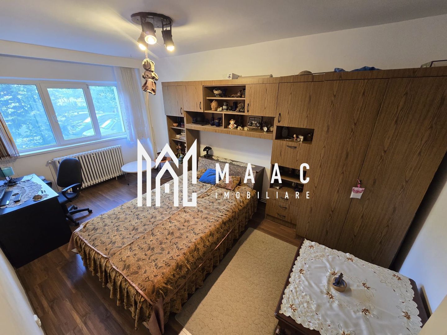 Apartament 3 camere decomandate 2 bai Zona Strand - Poză 1