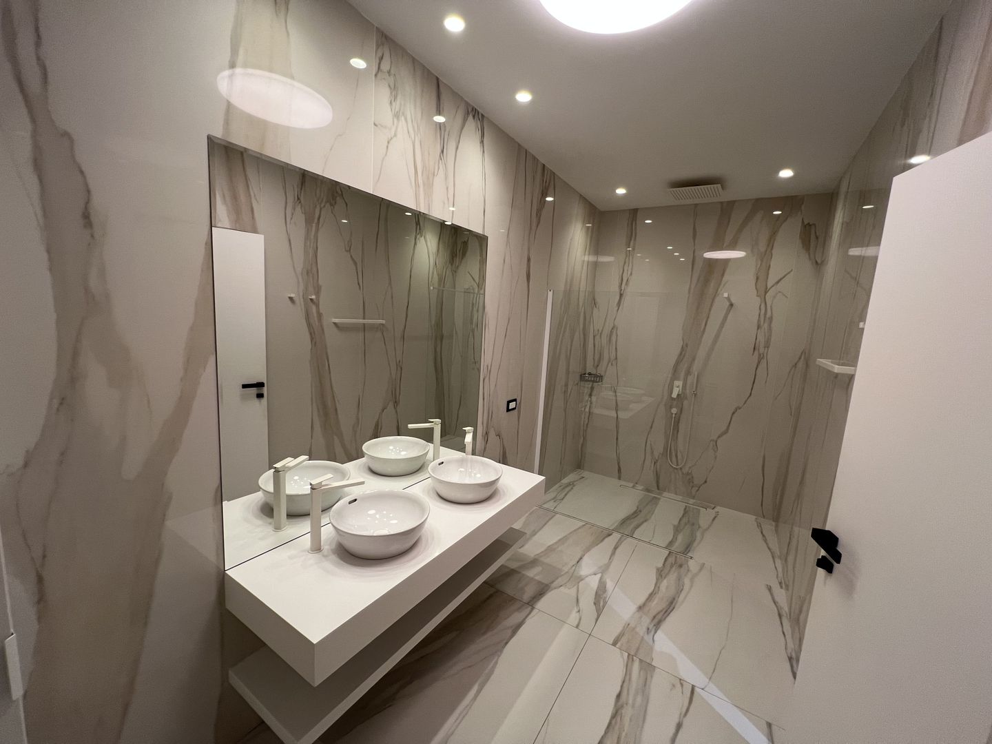 5 camere Lux Rahmaninov Residence vedere Parc Verdi - Poză 27