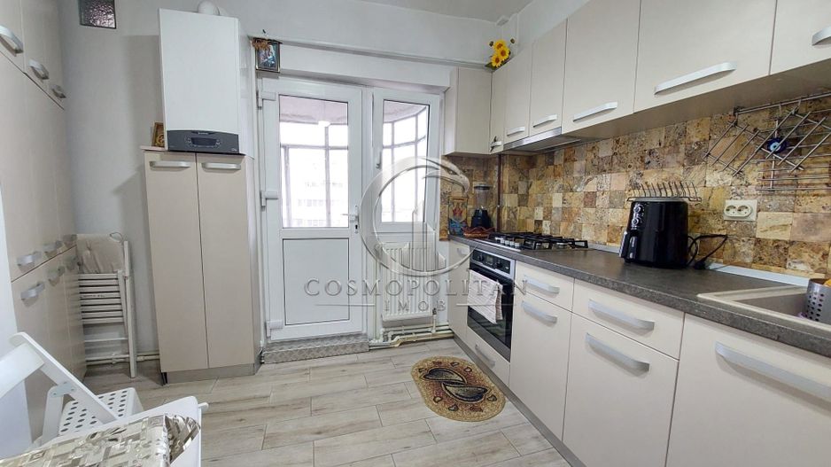 Apartament cu 3 camere zona 0 ~ etaj 5 din 6 ~ Confort 1 decomandat ~ renovat - Poză 5