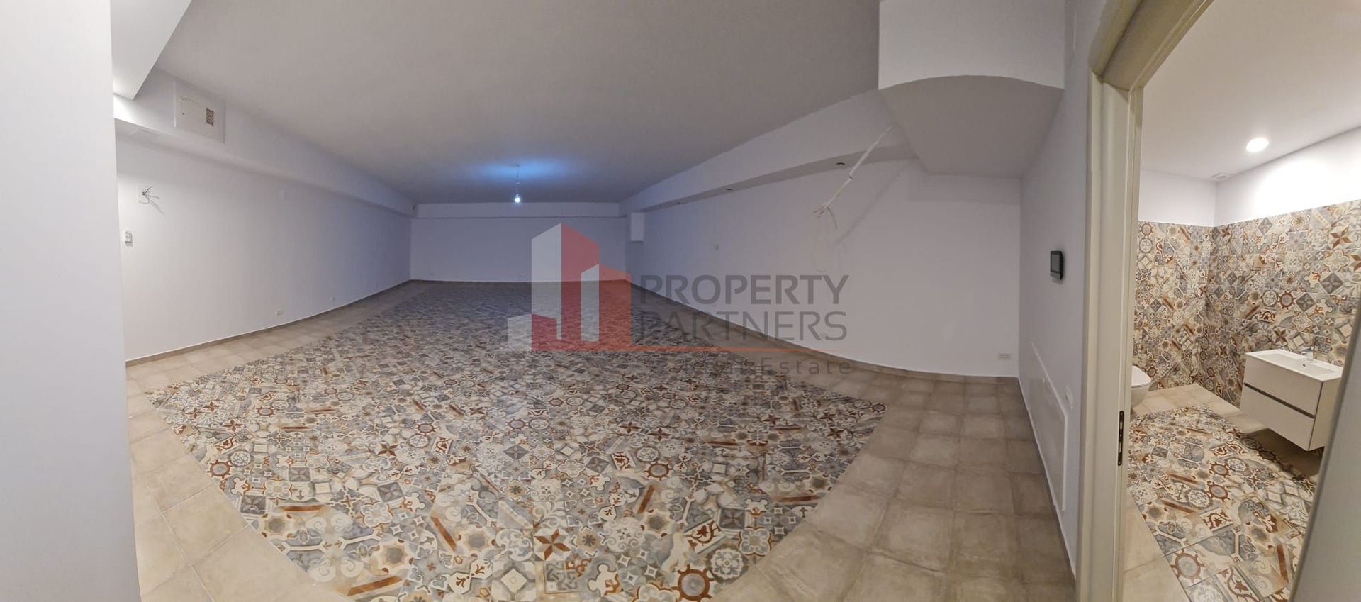 Cladire noua, ultracentral, birou, comercial, rezidential. - Poză 13