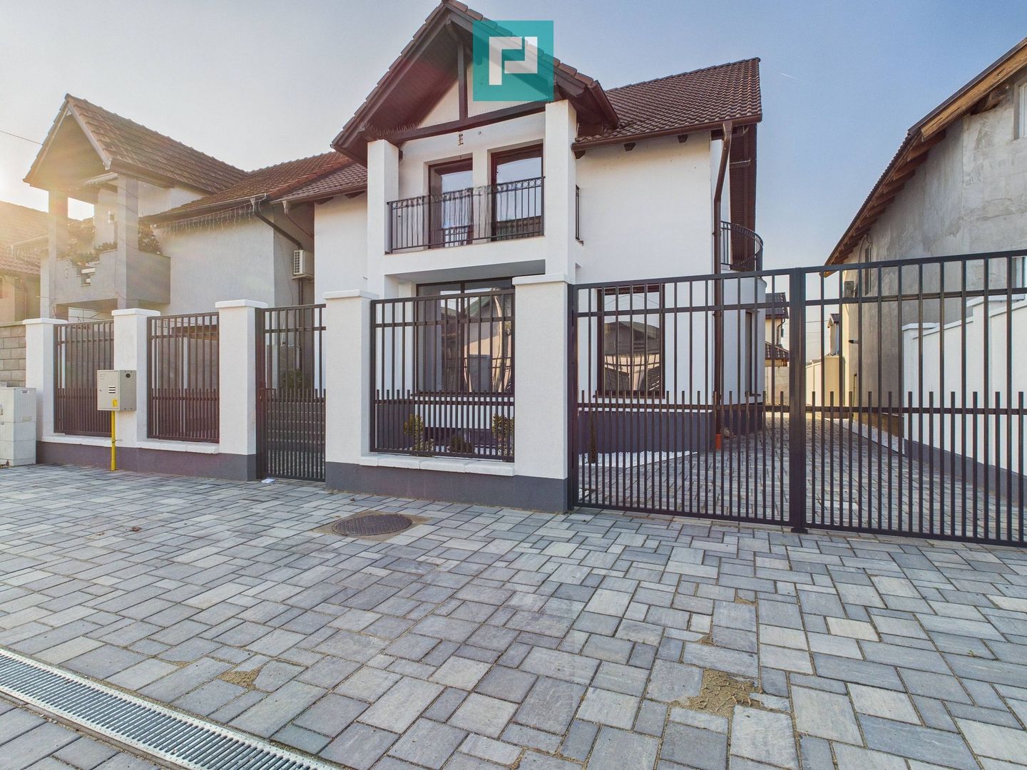 Casa cu 5 camere in Livada - Poză 6