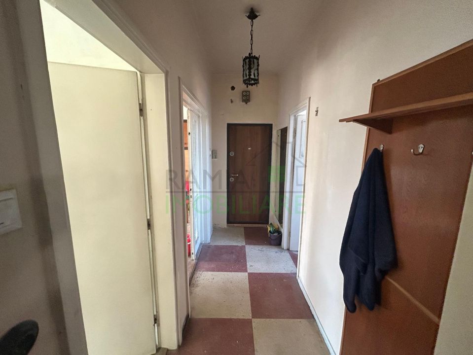 Apartament 2 camere decomandat Tractorul etaj 3 centrală termică nouă - Poză 10