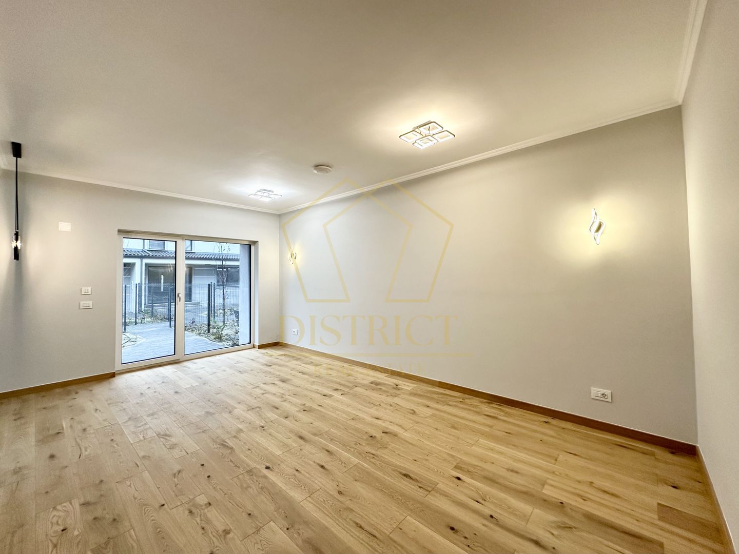 Case insiruite cu 4 si 5 camere | Sacalaz - Poză 1