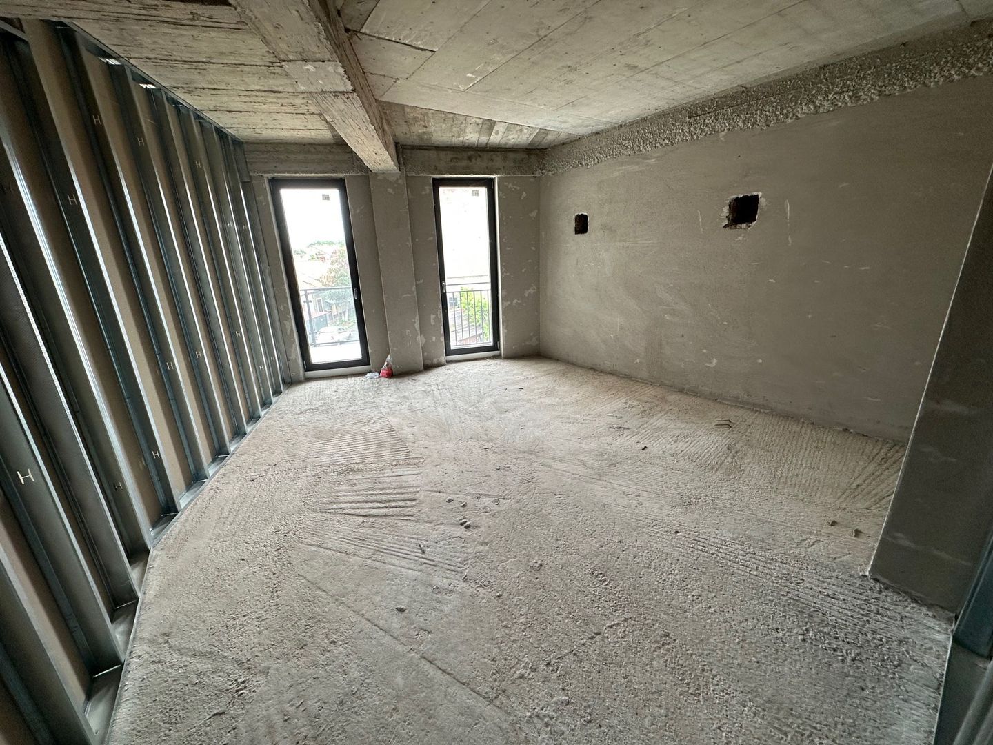 Cladire de birouri  Central pretabil activități medicale - Poză 13