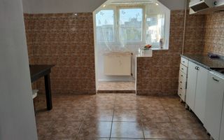 Apartament 2 camere | Etajul 4 | Zona Micro 17 - Poză 3