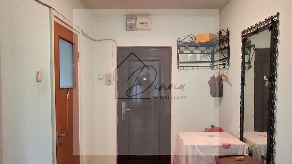 Apartament 4 camere de vanzare Titan Ozana I etaj 4/4 - Poză 12