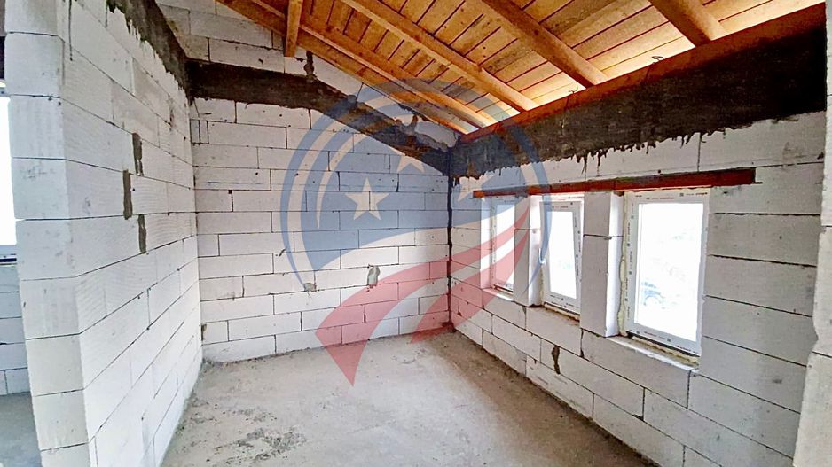 Vilă cu 5 camere de vânzare în zona Damila - Poză 2