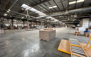 Hala pentru producție + birouri   10.000 mp - Poză 14