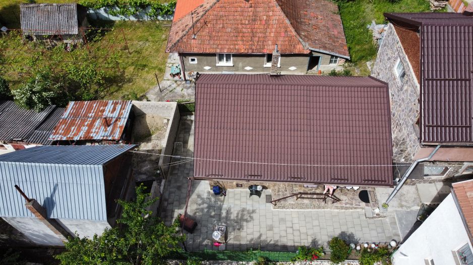 Apartament tip casă la curte, lângă pădure – Zărnești - Poză 5