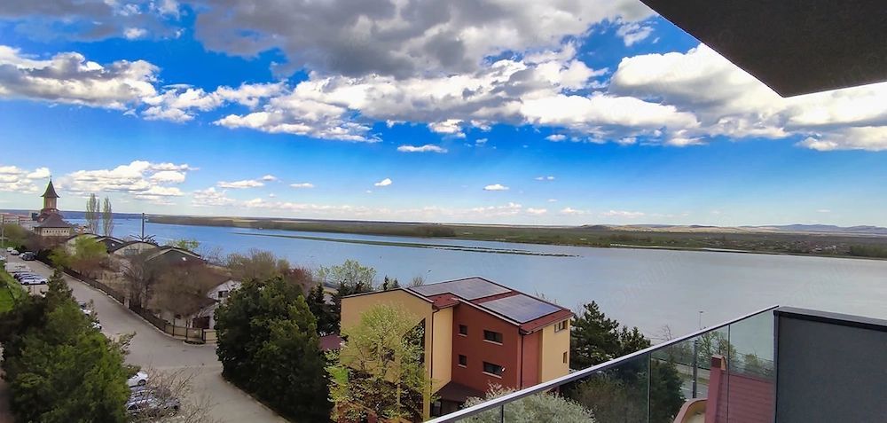 De inchiriat apart. 2 Camere - Riviera - Vedere Dunăre și Parcare Privată - Poză 8