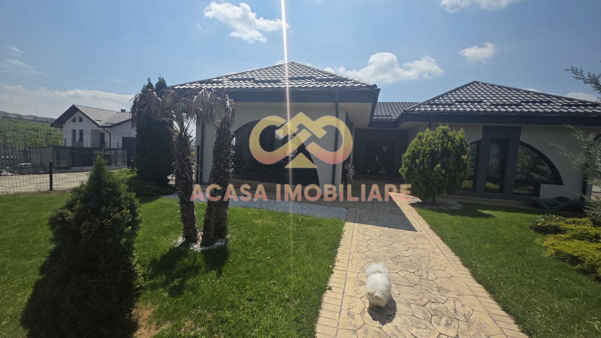 BUCIUM VILA 5 CAMERE 193MP  TEREN 1700MP - Poză 2