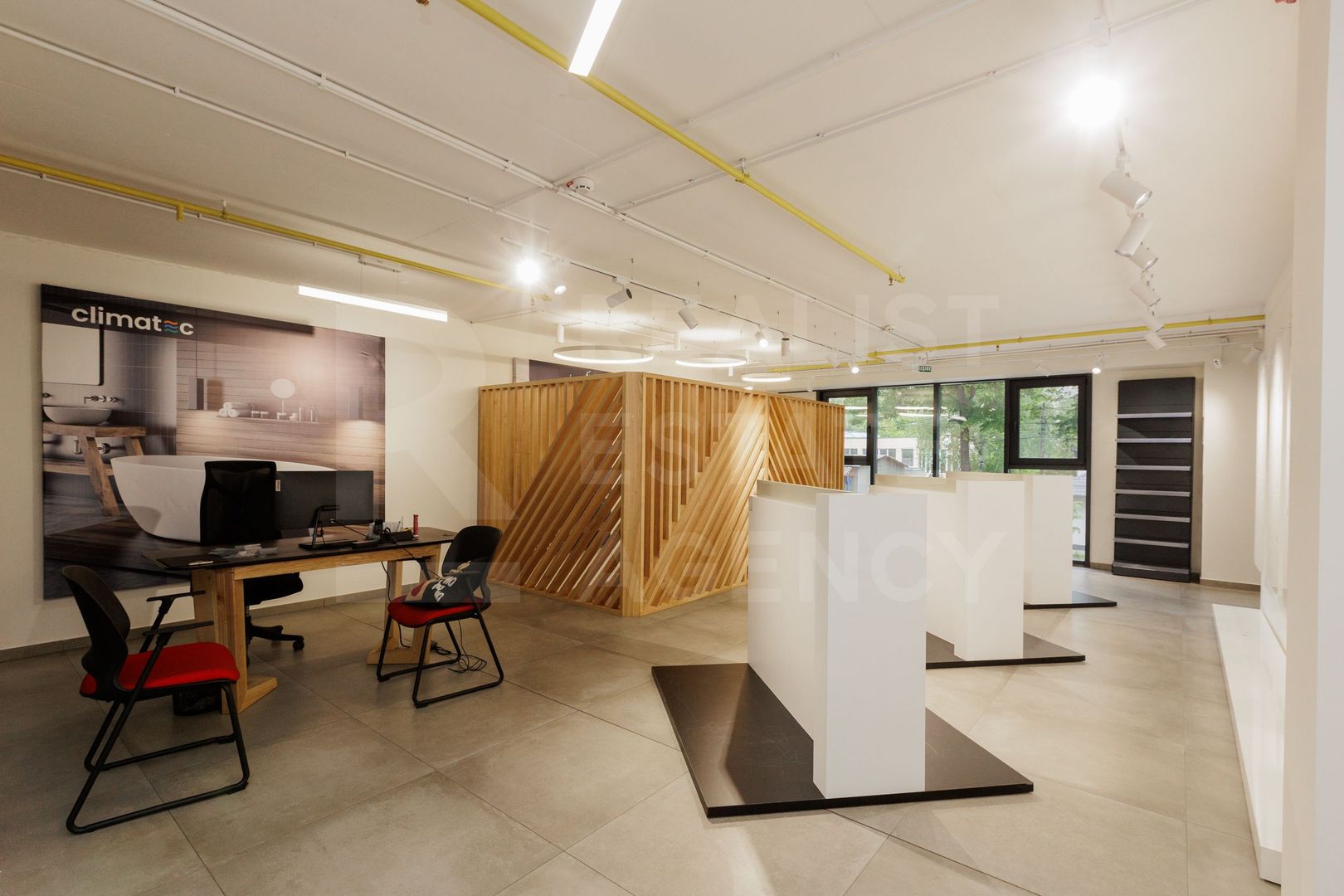 Vânzare, spațiu comercial, amplasat în Ungheni, pe str. Mihai Eminescu - Poză 24