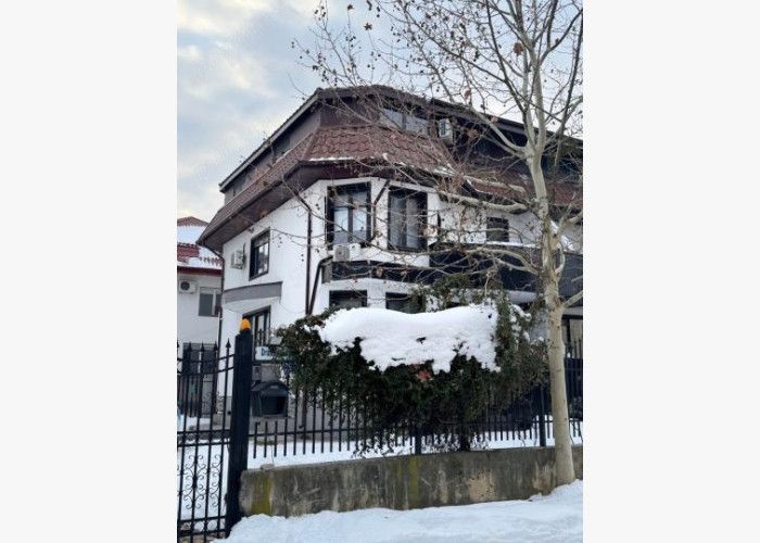 Vilă spațioasă de închiriat | Băneasa-Sisești | - Poză 2