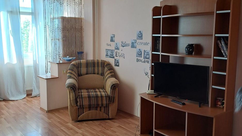 garsoniera turnu magurele - Poză 1