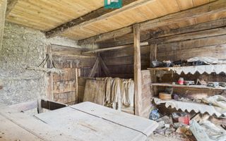 Casă cu 4 camere în Buhani, Dezna - Poză 8