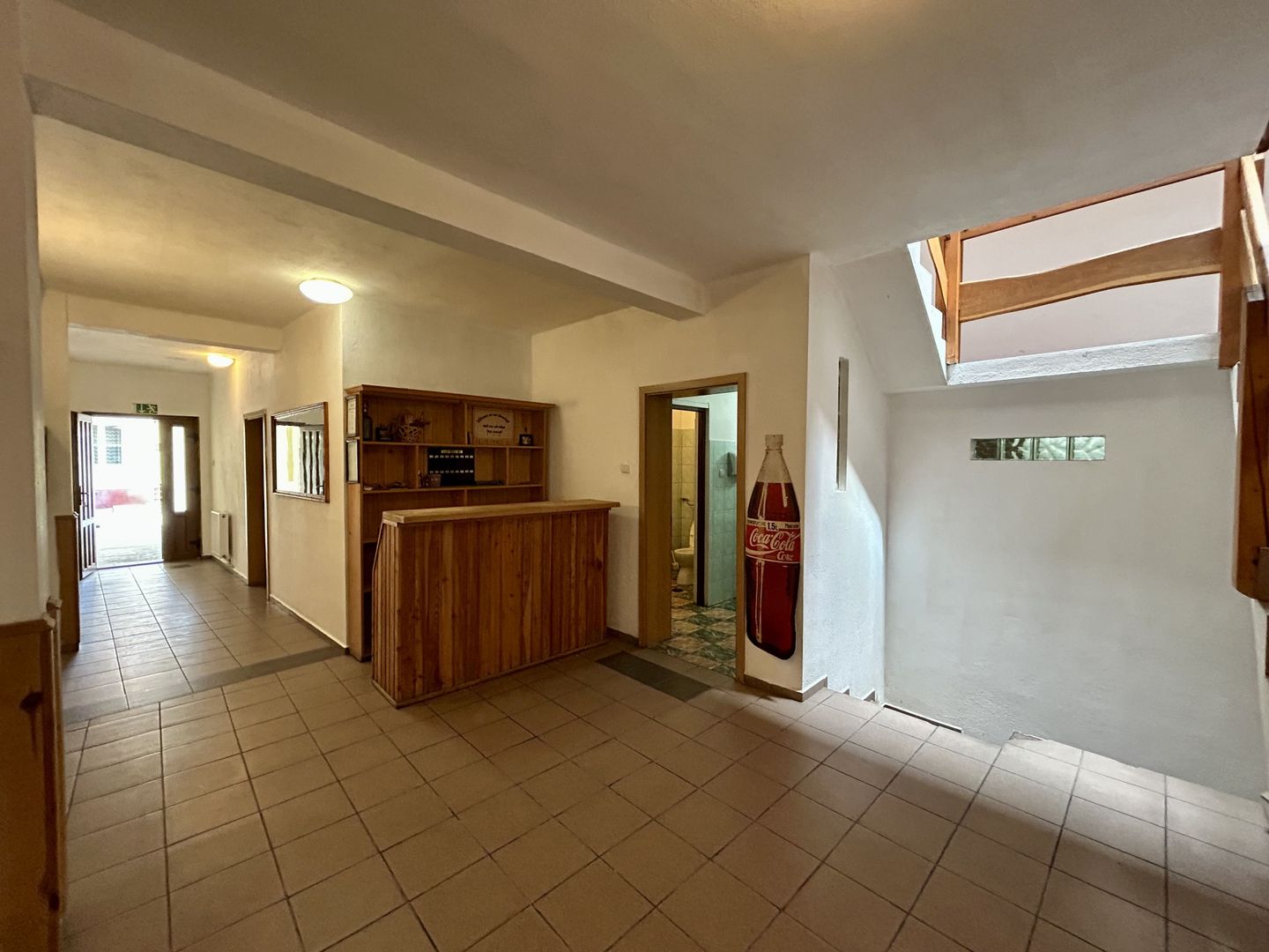 Pensiune cu potențial deosebit, vedere spectaculoasă spre Piatra Craiului - Poză 10