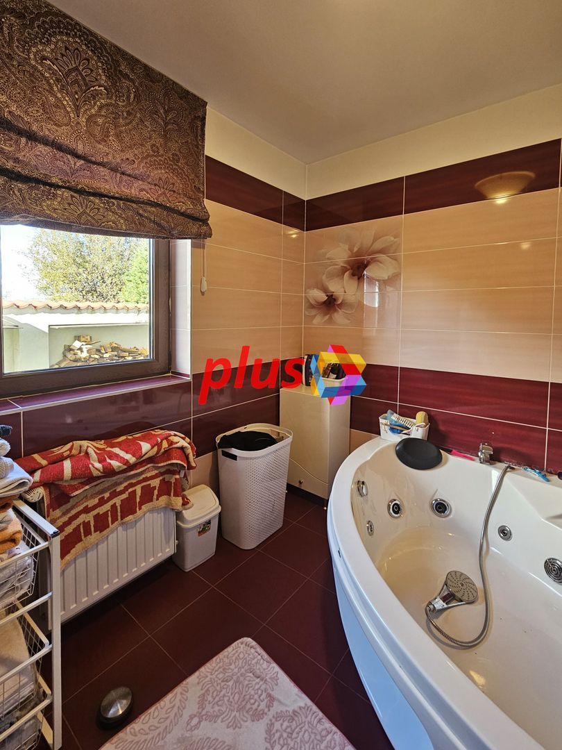 Casă individuala Tractorul 270 mp , zona Coresi - Poză 16