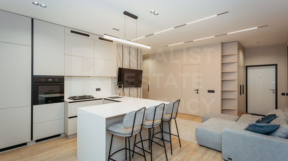 Vânzare, apartament, 2 camere, str. Liviu Deleanu, Buiucani - Poză 1