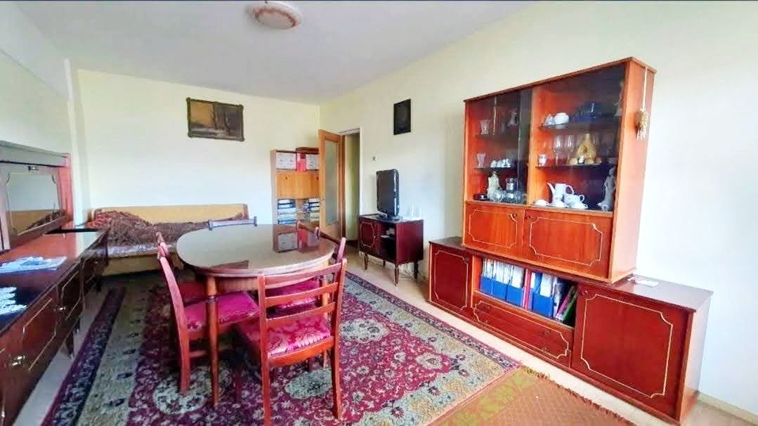 3 camere în Scriitorilor – spațiu generos, poziție excelentă, potențial ridicat - Poză 4