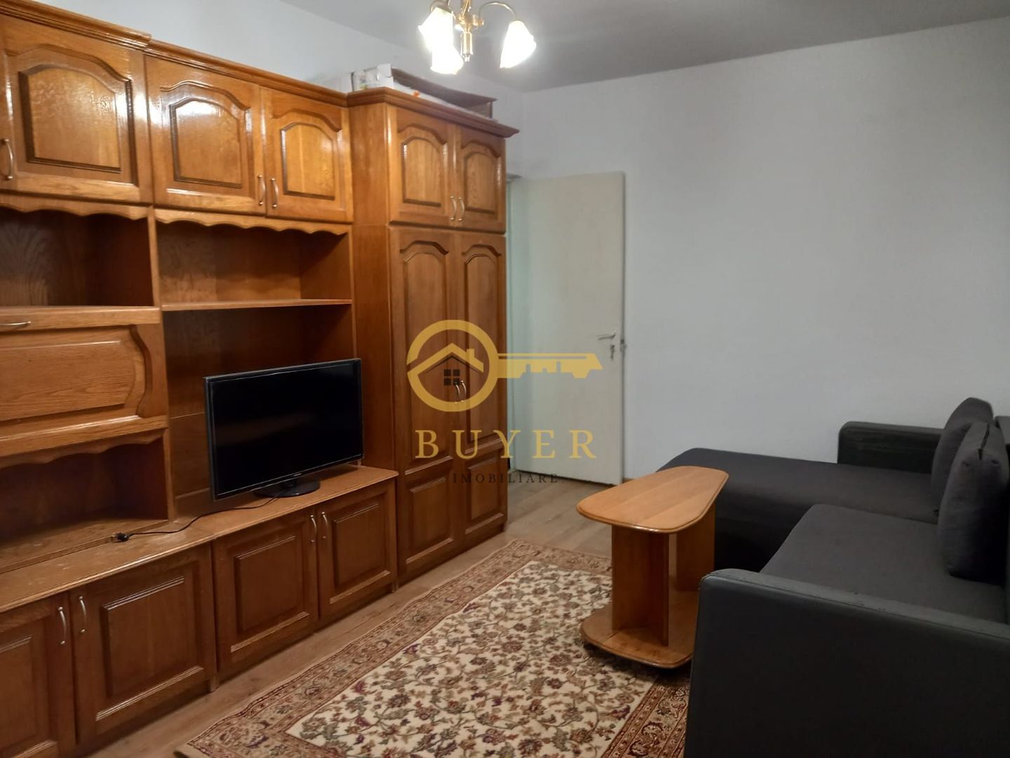 Garsoniera langa spitalul judetean- Etaj intermediar- balcon - Poză 1